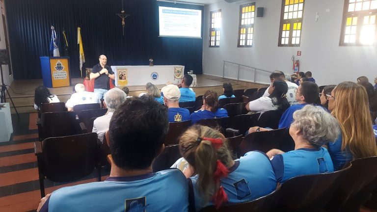 Pastoral Familiar fortalece lideranças para uma Igreja Sinodal em encontro arquidiocesano